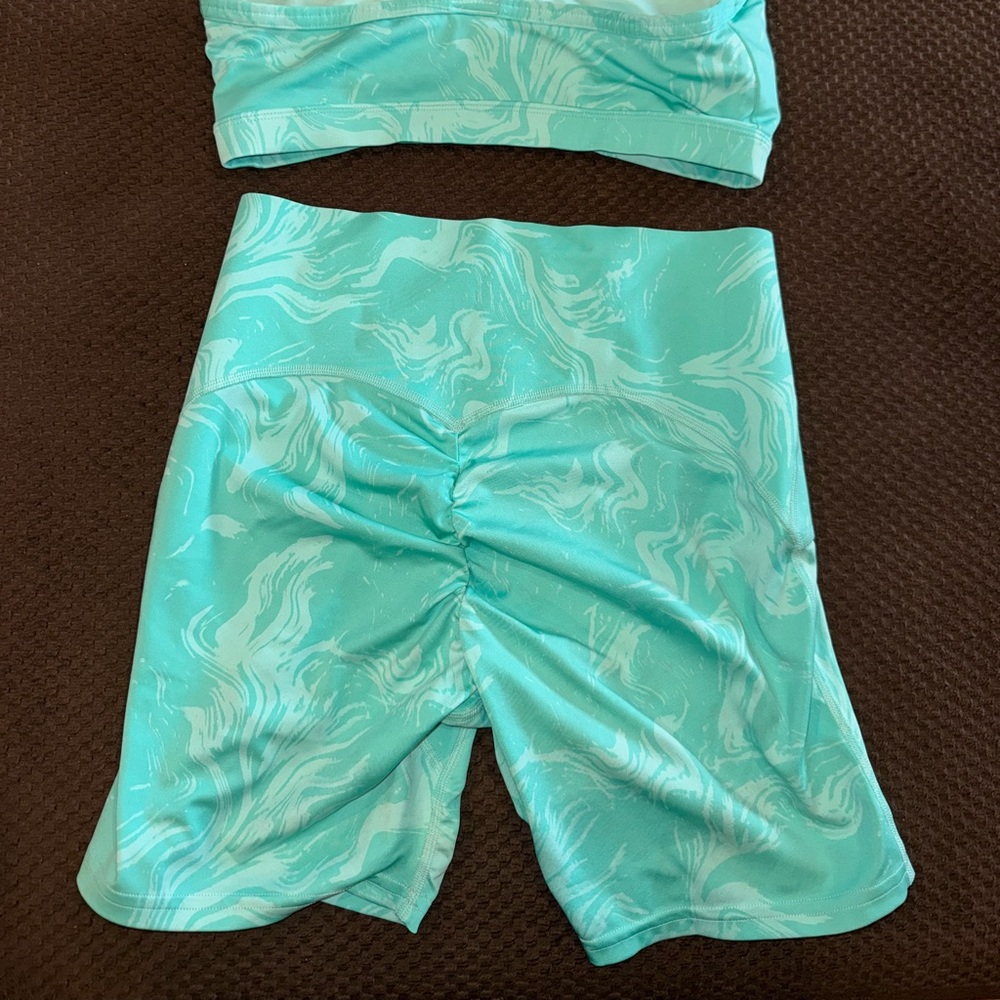 Gymshark Bra and Shorts Set - Picture 2 of 2